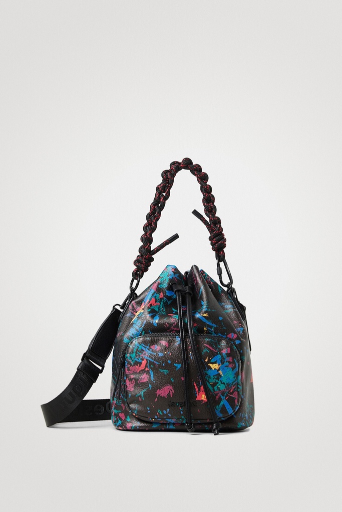 Bolso saco efecto cuero estampado