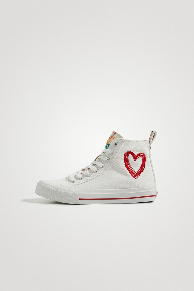 SHOES_BETA_HEART