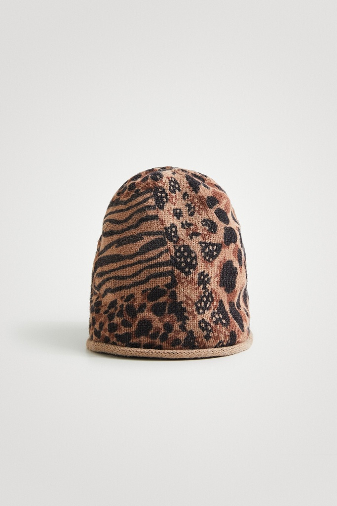 Gorro punto patch animal print