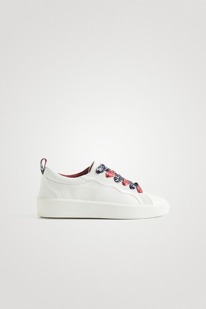 Sneakers cordones doble estampado